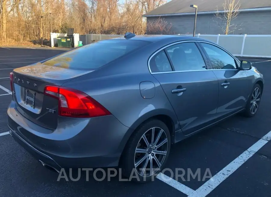 VOLVO S60 PLATIN 2016 vin LYV612TM7GB100109 from auto auction Copart