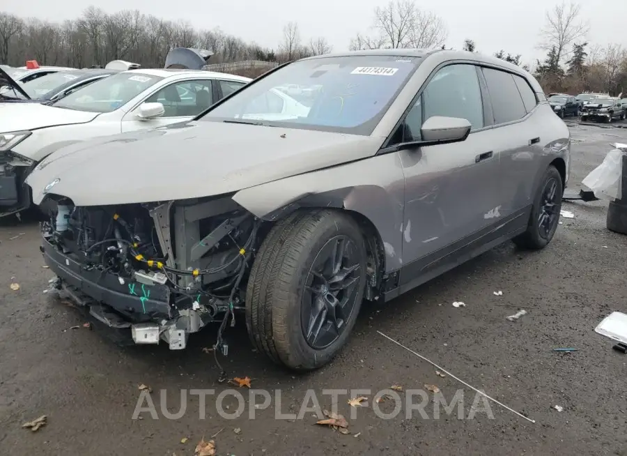 BMW IX XDRIVE5 2023 vin WB523CF03PCM84985 from auto auction Copart