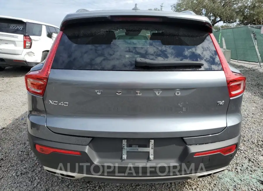 VOLVO XC40 T4 MO 2019 vin YV4AC2HK9K2076222 from auto auction Copart