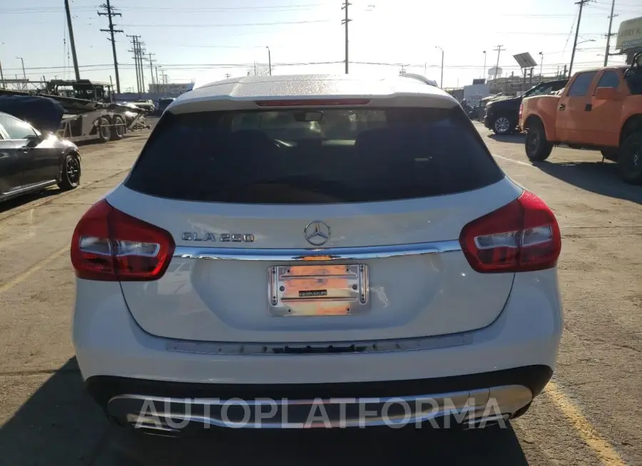 MERCEDES-BENZ GLA 250 2015 vin WDCTG4EB3FJ117529 from auto auction Copart