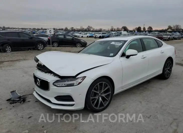 VOLVO S90 T5 MOM 2018 vin LVY982MK5JP025341 from auto auction Copart