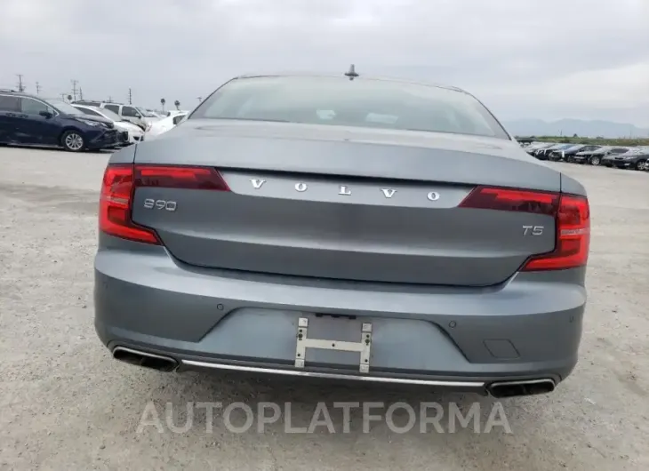 VOLVO S90 T5 MOM 2018 vin LVY982AK3JP030445 from auto auction Copart