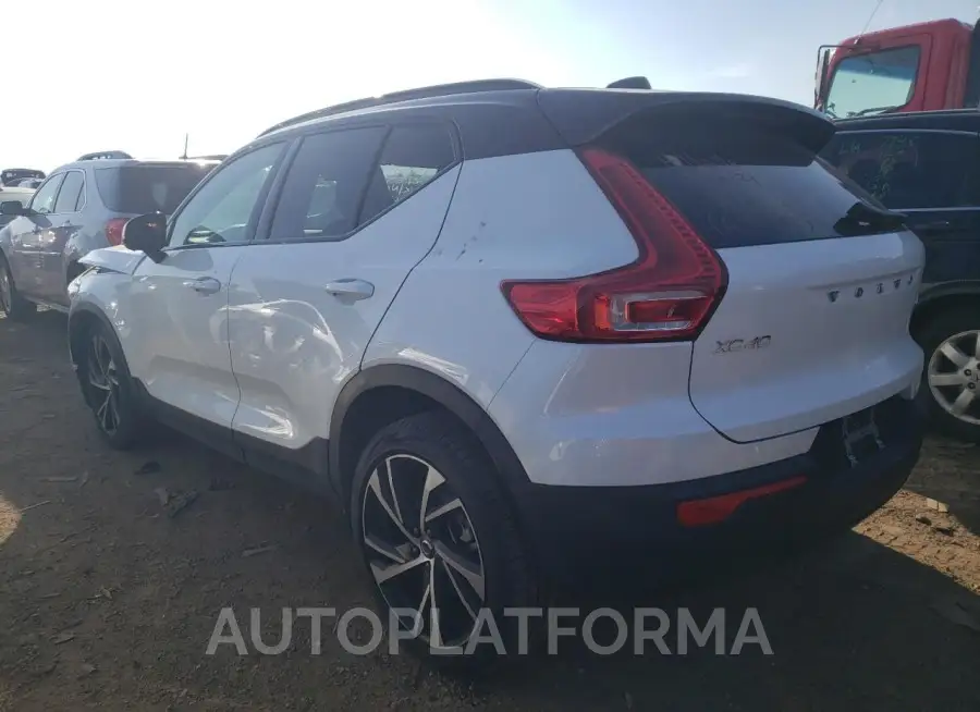 VOLVO XC40 T5 R- 2022 vin YV4162UM7N2790918 from auto auction Copart