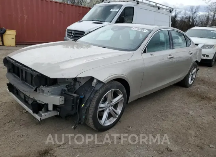 VOLVO S90 T5 MOM 2018 vin LVY982AK6JP022887 from auto auction Copart