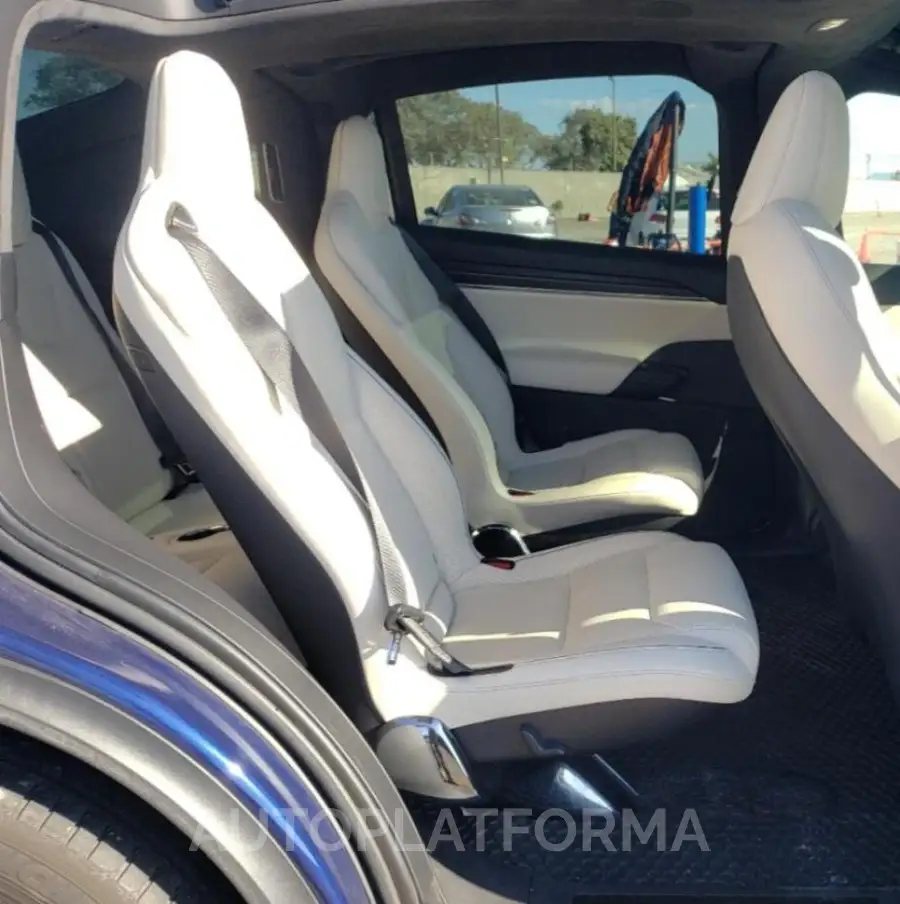 TESLA MODEL X 2022 vin 7SAXCBE67NF331653 from auto auction Copart