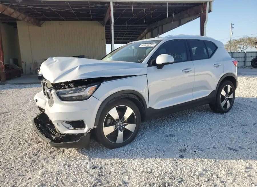 VOLVO XC40 T5 MO 2020 vin YV4162UK9L2227641 from auto auction Copart