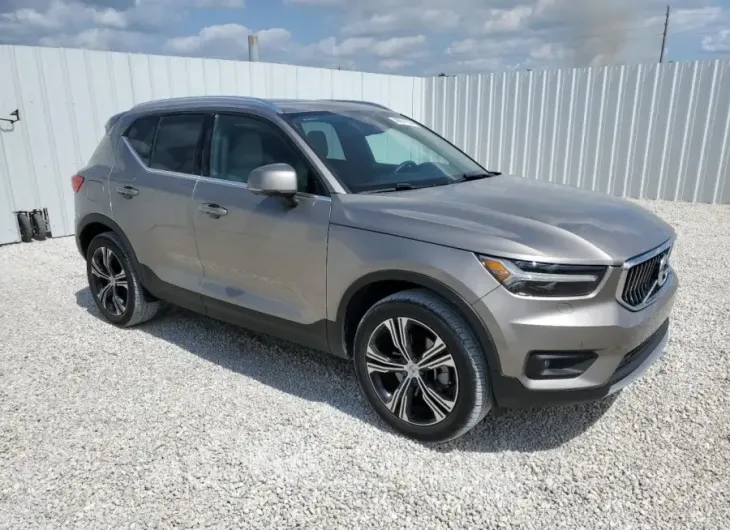 VOLVO XC40 T4 IN 2021 vin YV4AC2HL7M2598441 from auto auction Copart