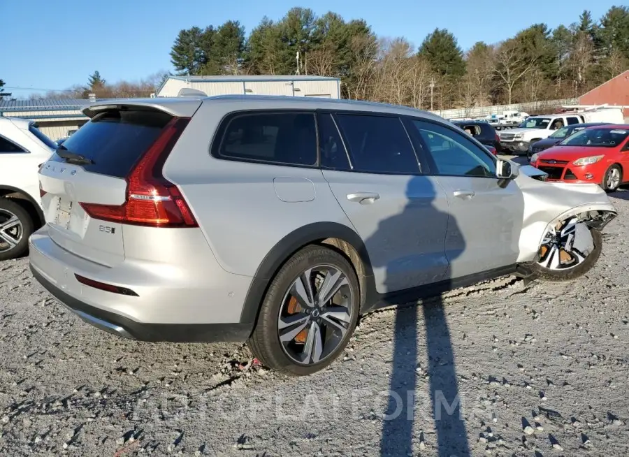 VOLVO V60 CROSS 2023 vin YV4L12WZ4P2108242 from auto auction Copart