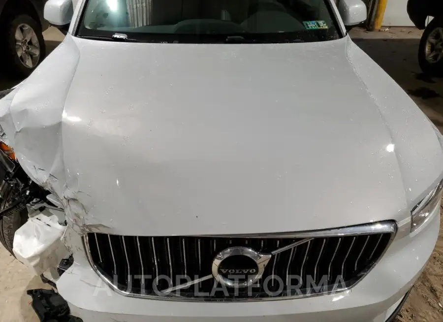 VOLVO XC40 T5 IN 2021 vin YV4162UL7M2433163 from auto auction Copart