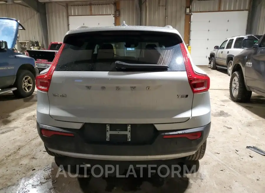 VOLVO XC40 T5 IN 2021 vin YV4162UL7M2433163 from auto auction Copart