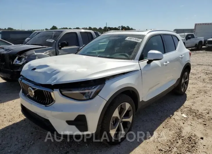 VOLVO XC40 CORE 2024 vin YV4L12UK5R2227992 from auto auction Copart