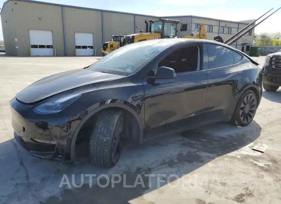 TESLA MODEL Y 2022 vin 7SAYGDEF3NF328060 from auto auction Copart