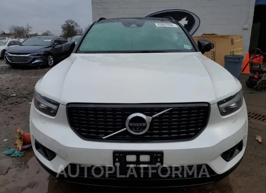 VOLVO XC40 T5 R- 2022 vin YV4162UMXN2732012 from auto auction Copart