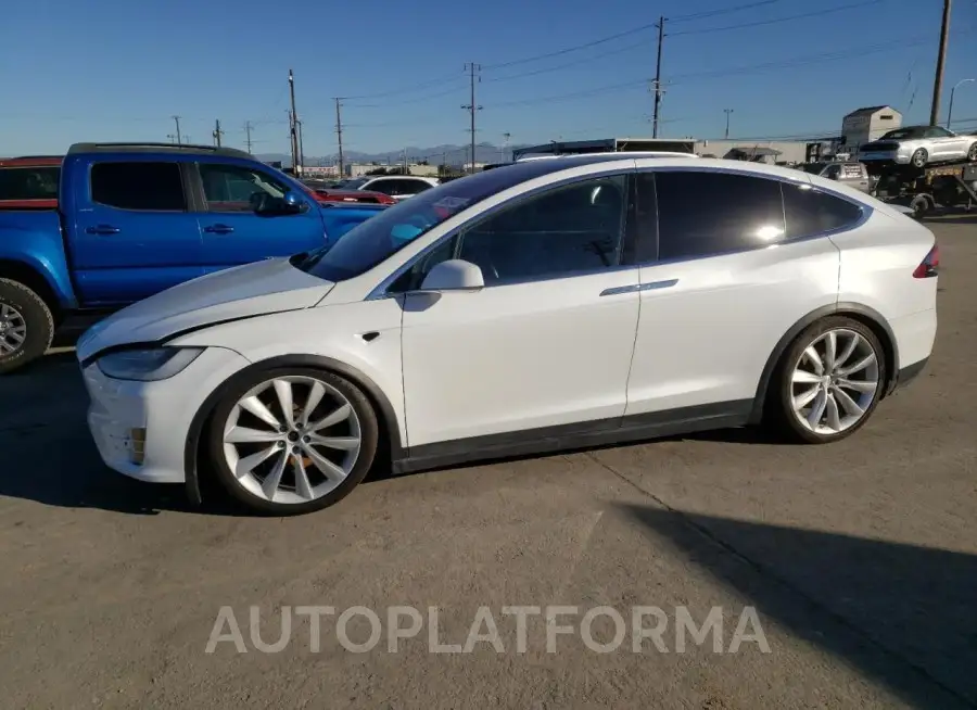 TESLA MODEL X 2017 vin 5YJXCAE25HF052047 from auto auction Copart