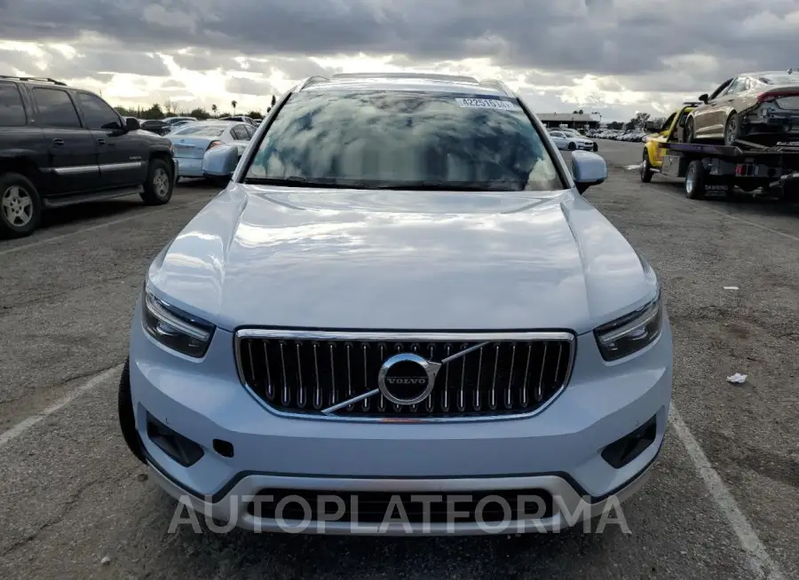 VOLVO XC40 T5 IN 2020 vin YV4162UL8L2280324 from auto auction Copart