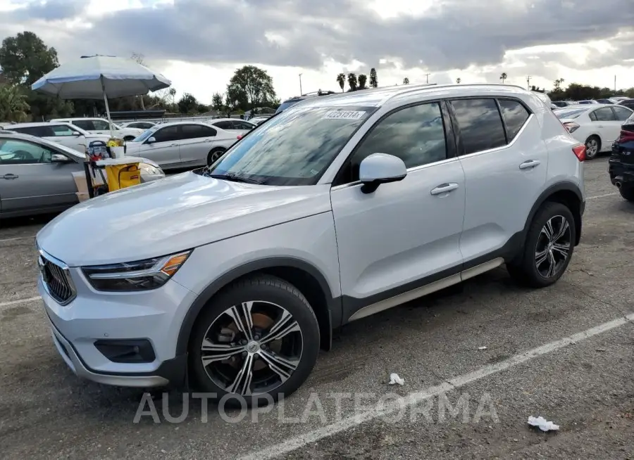 VOLVO XC40 T5 IN 2020 vin YV4162UL8L2280324 from auto auction Copart