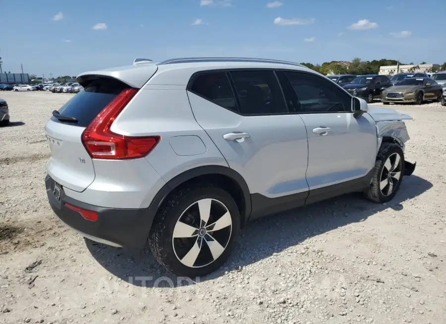 VOLVO XC40 T4 MO 2021 vin YV4AC2HK8M2431089 from auto auction Copart