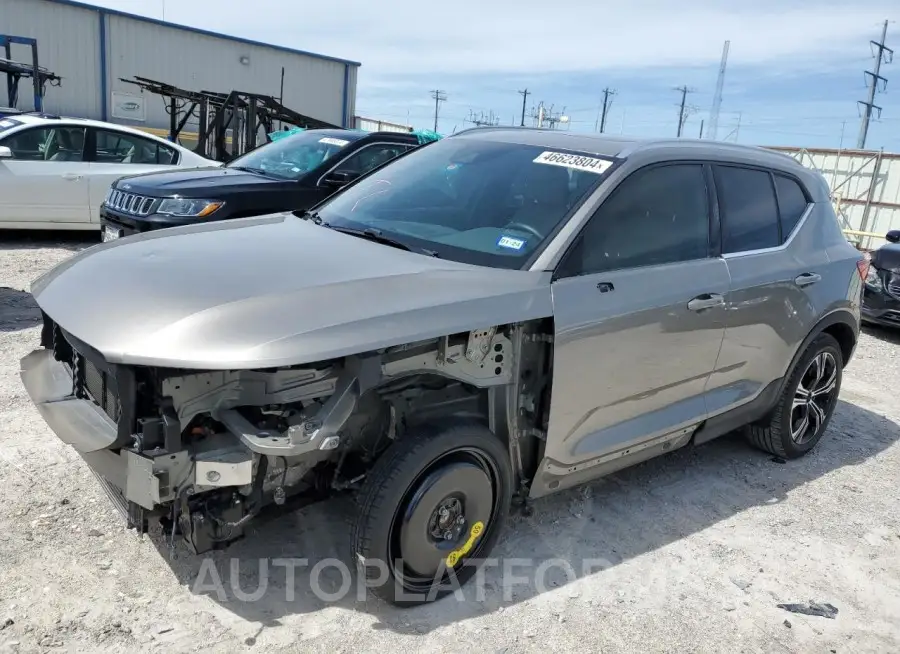 VOLVO XC40 T5 IN 2021 vin YV4162UL8M2444933 from auto auction Copart