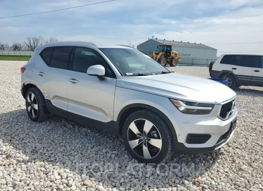 VOLVO XC40 T4 MO 2019 vin YV4AC2HK0K2100861 from auto auction Copart