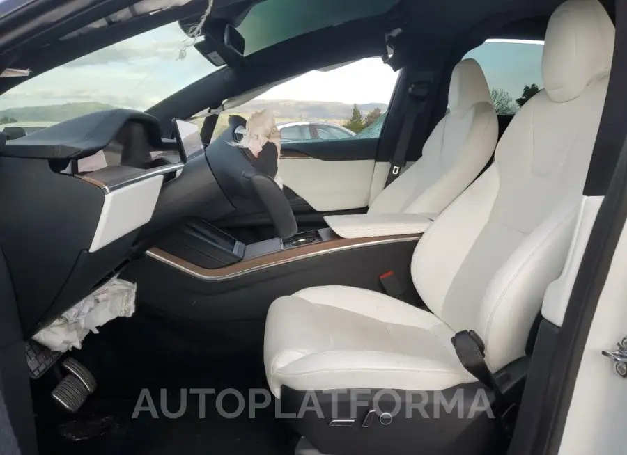 TESLA MODEL X 2022 vin 7SAXCDE58NF337299 from auto auction Copart