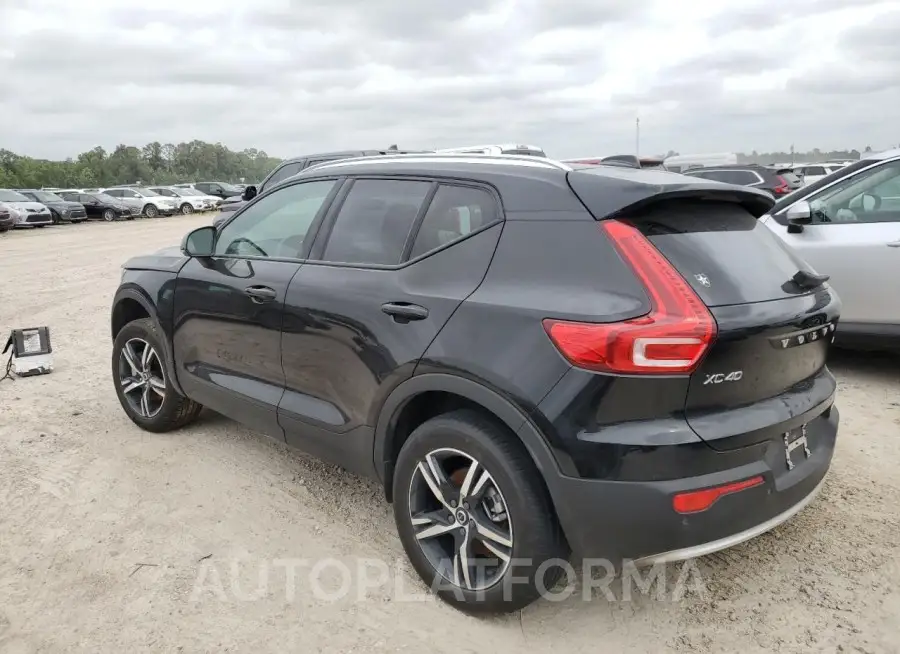 VOLVO XC40 CORE 2023 vin YV4L12UK2P2054557 from auto auction Copart