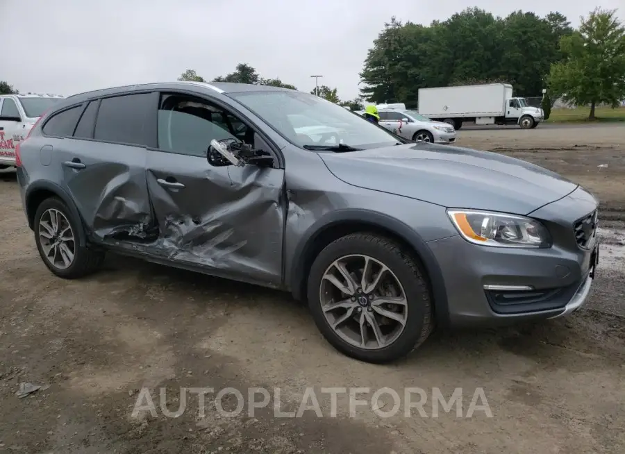 VOLVO V60 CROSS 2017 vin YV440MWK6H1036814 from auto auction Copart