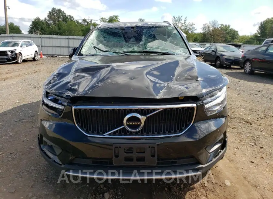 VOLVO XC40 T5 MO 2022 vin YV4162UK8N2646826 from auto auction Copart