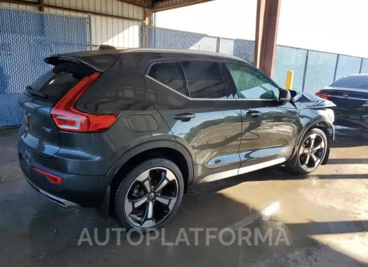 VOLVO XC40 T5 IN 2019 vin YV4162UL5K2077812 from auto auction Copart