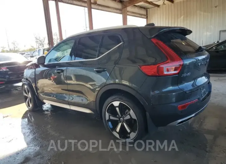 VOLVO XC40 T5 IN 2019 vin YV4162UL5K2077812 from auto auction Copart