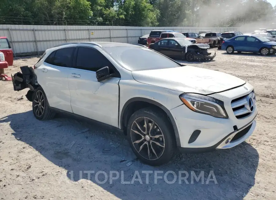 MERCEDES-BENZ GLA250 2015 vin WDCTG4EB1FJ107713 from auto auction Copart