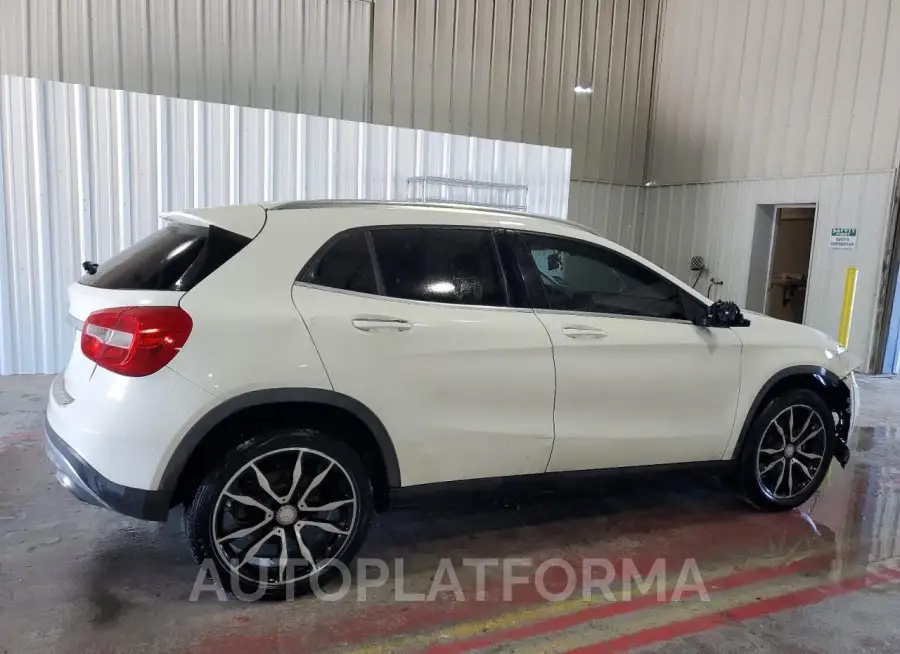 MERCEDES-BENZ GLA 250 2015 vin WDCTG4EB8FJ174163 from auto auction Copart