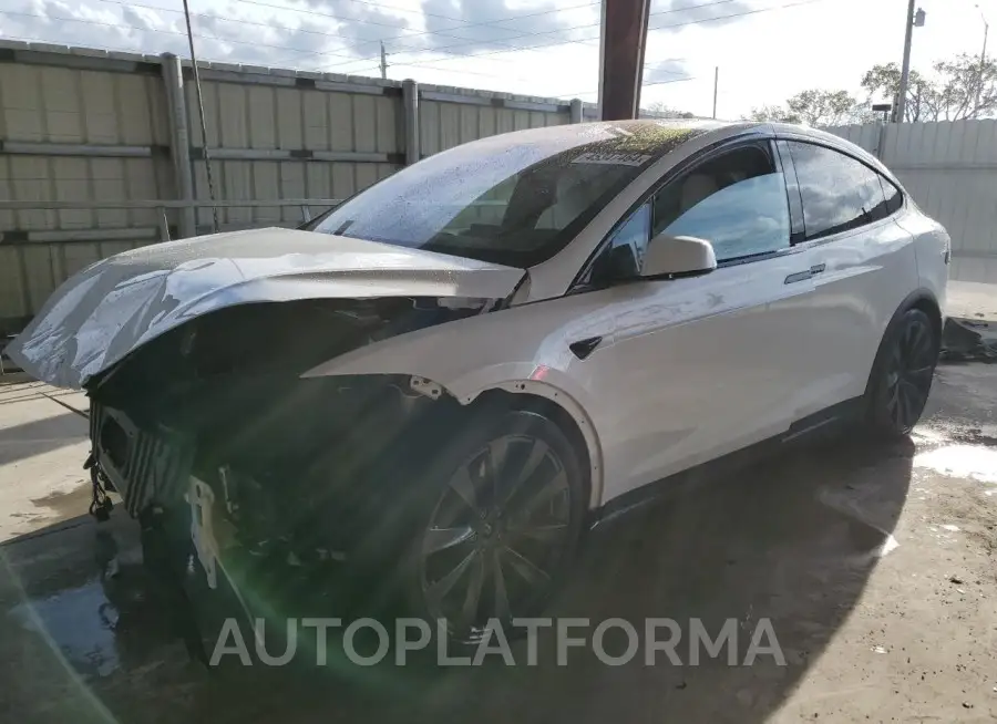 TESLA MODEL X 2022 vin 7SAXCBE64NF333361 from auto auction Copart