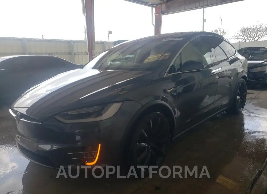 TESLA MODEL X 2018 vin 5YJXCDE27JF127466 from auto auction Copart