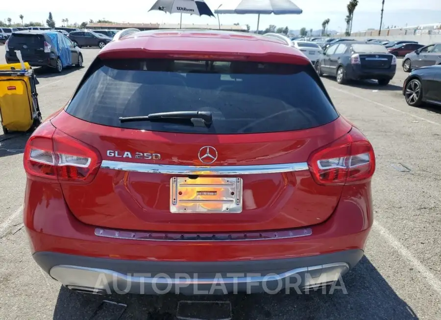 MERCEDES-BENZ GLA 250 2018 vin WDCTG4EB8JJ408276 from auto auction Copart