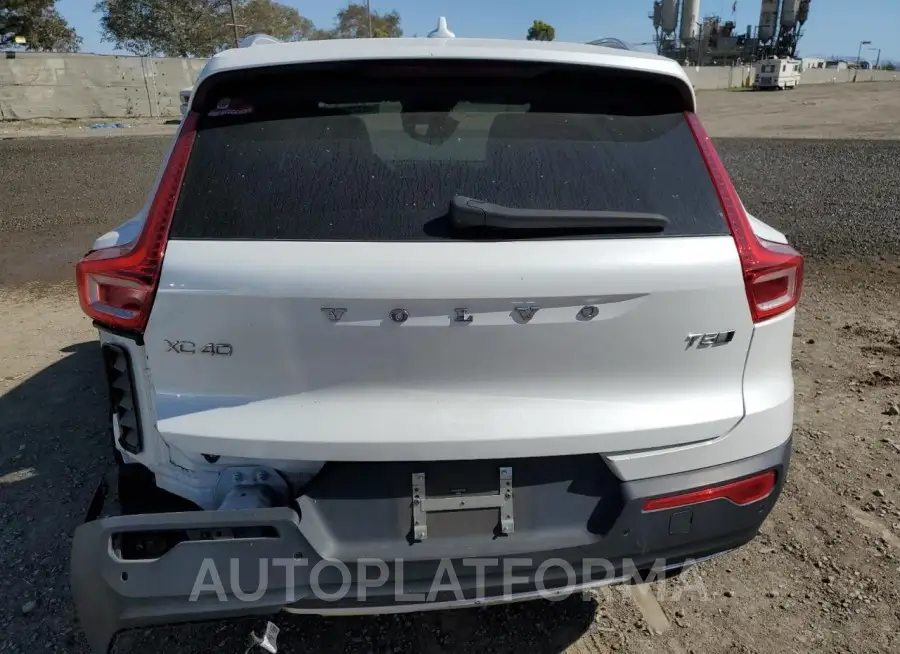 VOLVO XC40 T5 IN 2019 vin YV4162UL4K2107348 from auto auction Copart