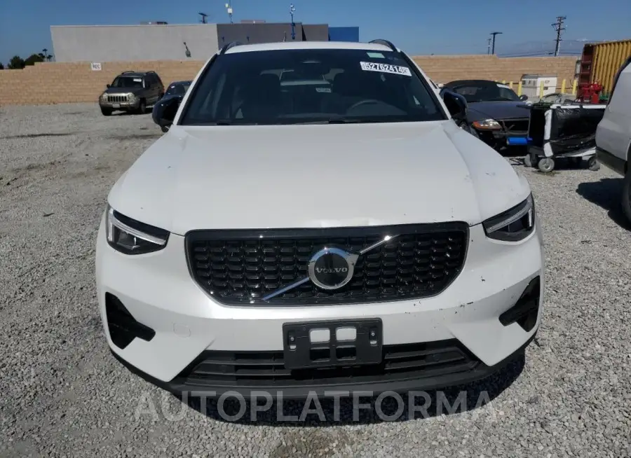 VOLVO XC40 CORE 2024 vin YV4L12UK3R2337827 from auto auction Copart