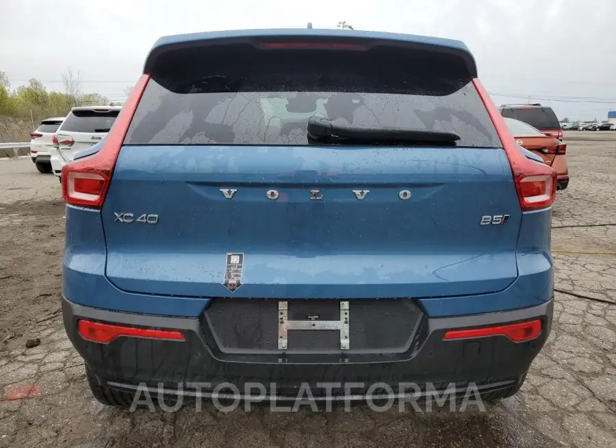 VOLVO XC40 PLUS 2024 vin YV4L12UL3R2329610 from auto auction Copart