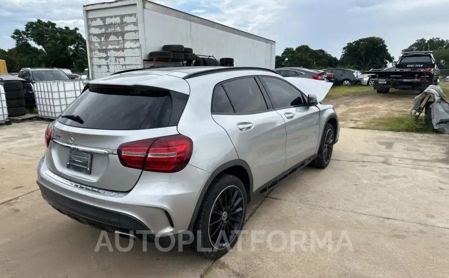 MERCEDES-BENZ GLA 250 2018 vin WDCTG4EB9JJ483844 from auto auction Copart