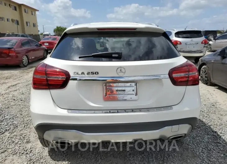 MERCEDES-BENZ GLA 250 2018 vin WDCTG4EB6JJ521093 from auto auction Copart