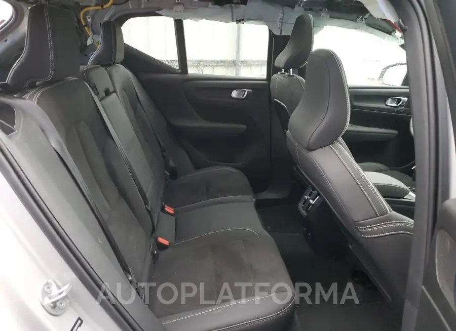 VOLVO XC40 RECHA 2023 vin YV4ED3UM4P2112496 from auto auction Copart