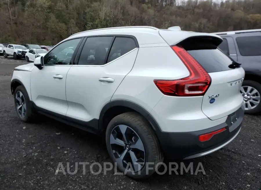 VOLVO XC40 CORE 2024 vin YV4L12UK2R2256687 from auto auction Copart