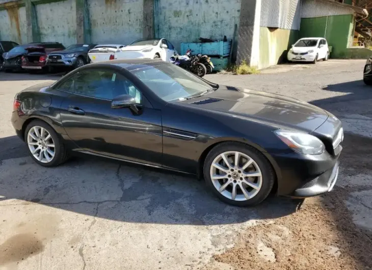 MERCEDES-BENZ SLC 300 2019 vin WDDPK3JA8KF163535 from auto auction Copart