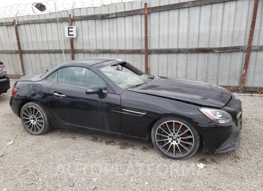 MERCEDES-BENZ SLC 300 2019 vin WDDPK3JA9KF158215 from auto auction Copart