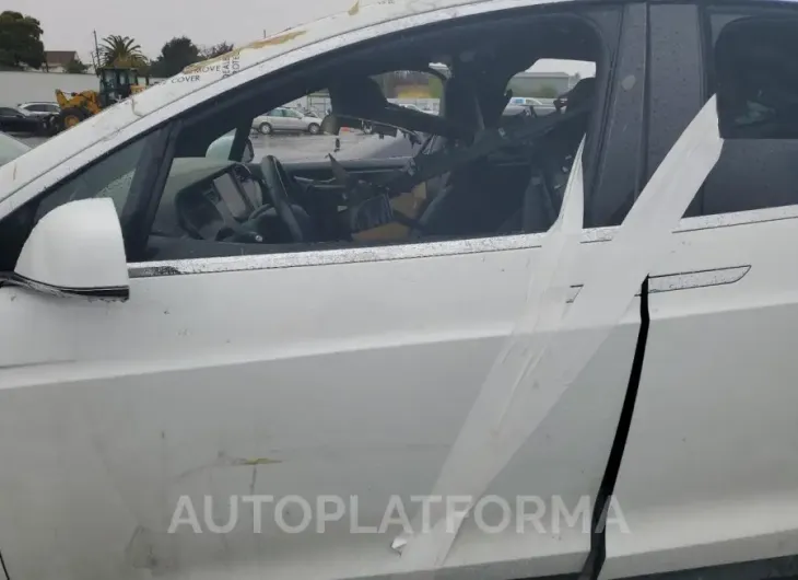 TESLA MODEL X 2018 vin 5YJXCDE21JF117564 from auto auction Copart