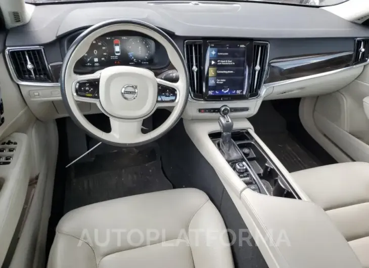 VOLVO S90 T5 MOM 2018 vin LVY982MK0JP032035 from auto auction Copart