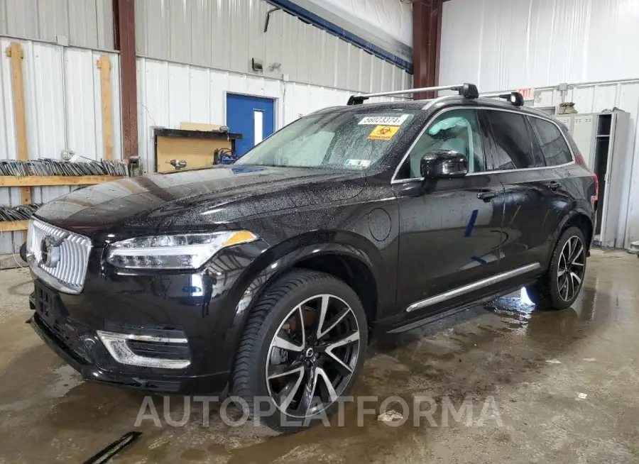 VOLVO XC90 T8 RE 2021 vin YV4BR0CK2M1752923 from auto auction Copart