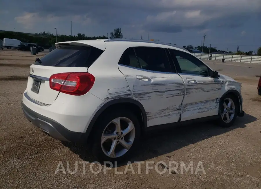 MERCEDES-BENZ GLA 250 2019 vin WDCTG4EB8KU013191 from auto auction Copart