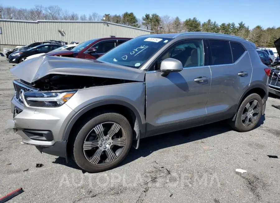 VOLVO XC40 T5 IN 2022 vin YV4162UL7N2743976 from auto auction Copart