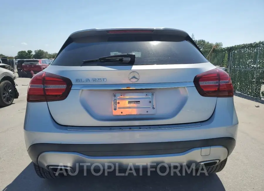 MERCEDES-BENZ GLA 250 2019 vin WDCTG4EBXKU005416 from auto auction Copart