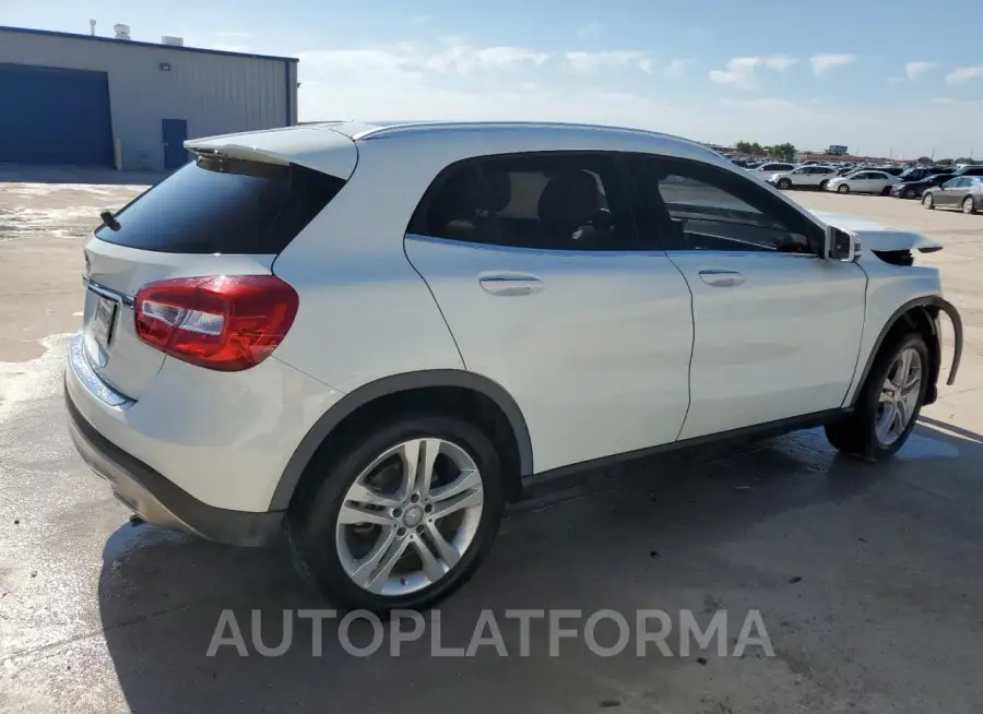 MERCEDES-BENZ GLA 250 2015 vin WDCTG4EB2FJ187412 from auto auction Copart